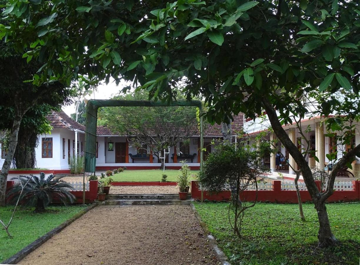 קוטאיאם Akkara Homestay & Ayurveda מראה חיצוני תמונה