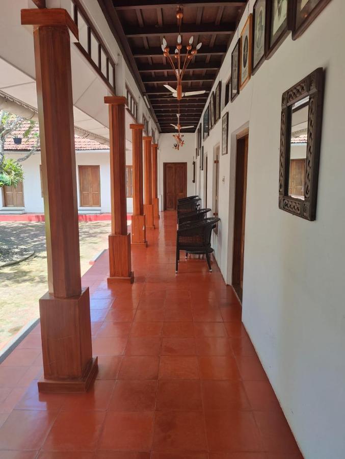 קוטאיאם Akkara Homestay & Ayurveda מראה חיצוני תמונה